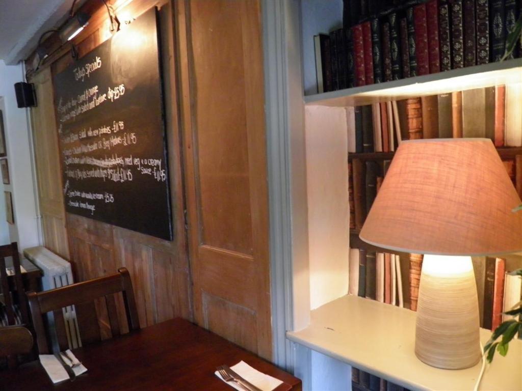 The Talbot Inn Eynsham Eksteriør bilde